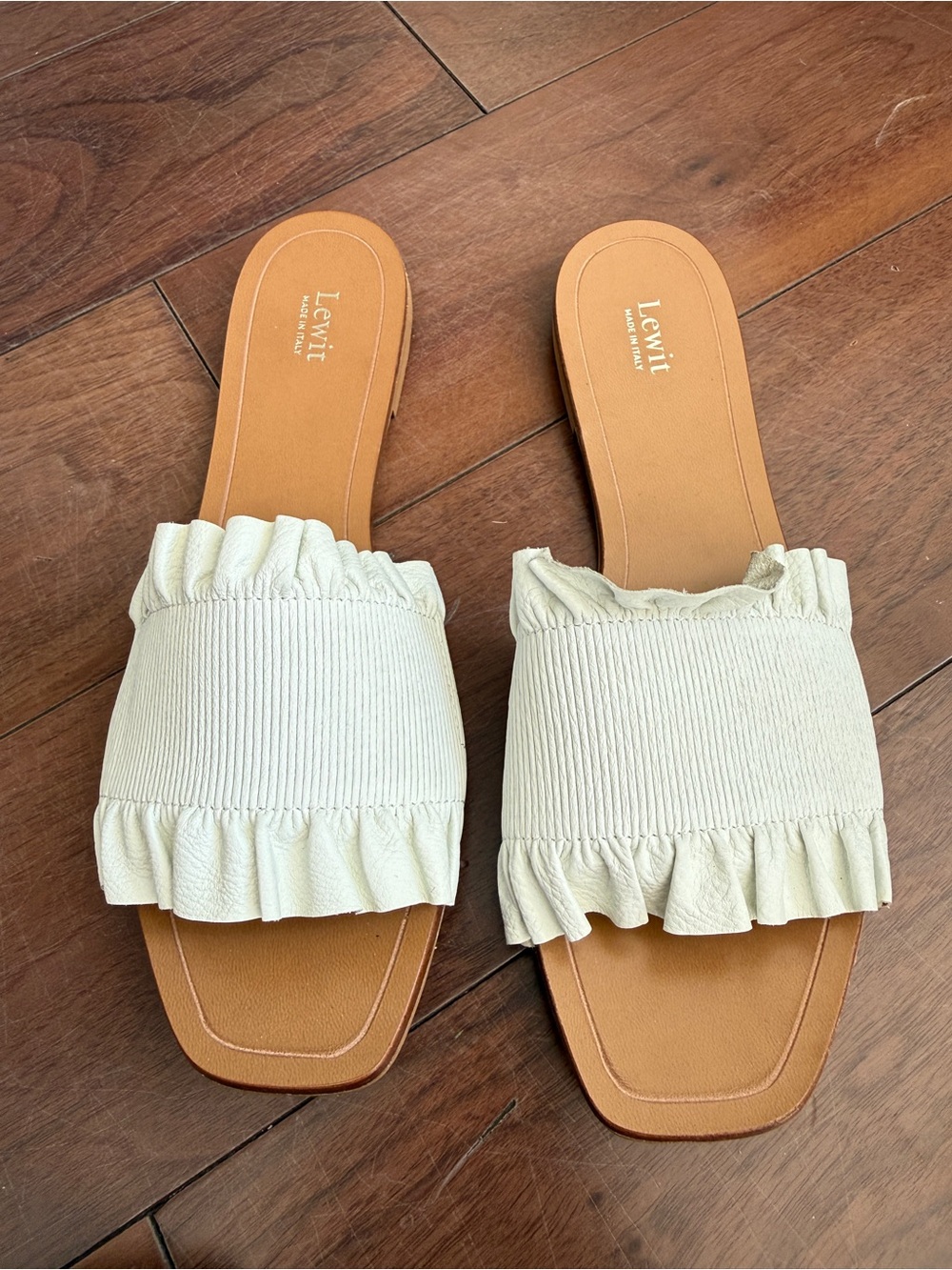 Lewit Cream Ruffle Slide Sandals - Picture 1 of 3